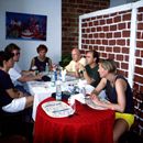 (2001-05) Kuba 11032 - Trinidad - Paladar - hinter der Mauer sind die Ehebetten