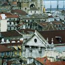 (2001-07) Lissabon 0125 - Blick vom Elevador de Santa Justa Richtung Alfama