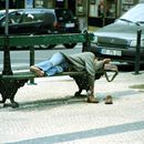 (2001-07) Lissabon 0410 - Siesta auf dem Jardim de San Pedro