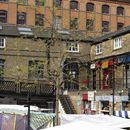 (2005-05) London 3026 Camden Lock Market