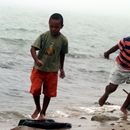 (2007-08) RUG HK 0064 Kids am Strand