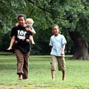 (2009-08) Picknick im Park mit Brit 26