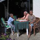 (2010-07) 531 Mit Werner im Garten