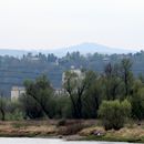 (2018-04) Dresden-Tour HK 146 - Pilnitz-Blick bis zum Elbsandsteingebirge