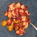 (2023-06-05) - 0110 - Markkleeberg - Pulpo mit Kartoofeln in Knoblauch